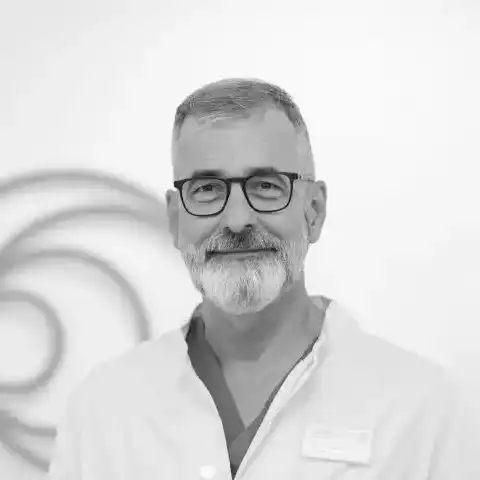 Dr. Kai Miesel
